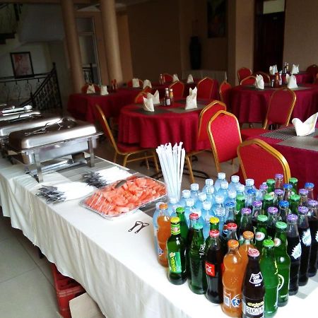 Westcliff Hotel Lira Екстер'єр фото