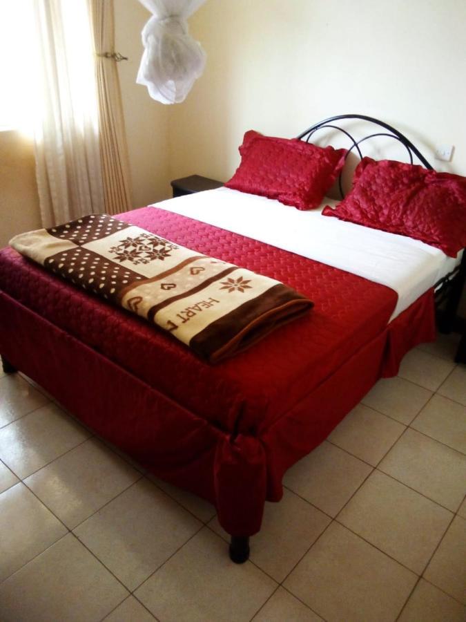 Westcliff Hotel Lira Екстер'єр фото