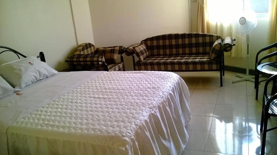 Westcliff Hotel Lira Екстер'єр фото