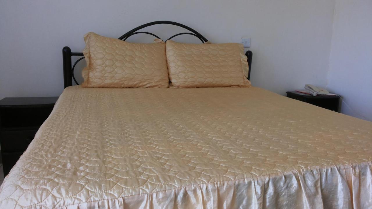 Westcliff Hotel Lira Екстер'єр фото