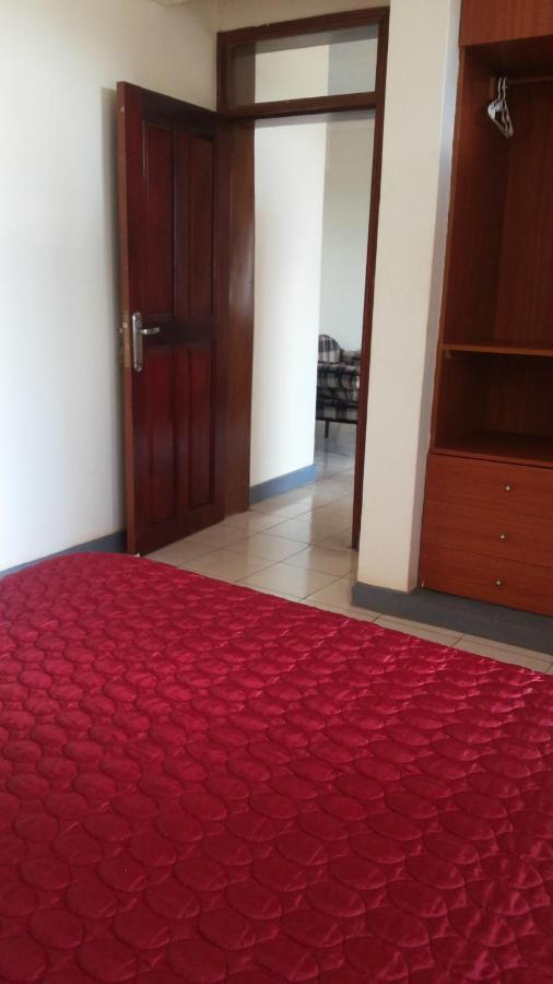Westcliff Hotel Lira Екстер'єр фото