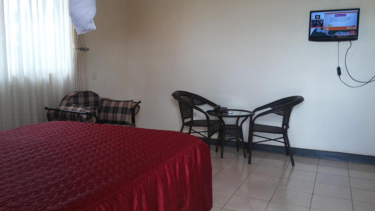 Westcliff Hotel Lira Екстер'єр фото