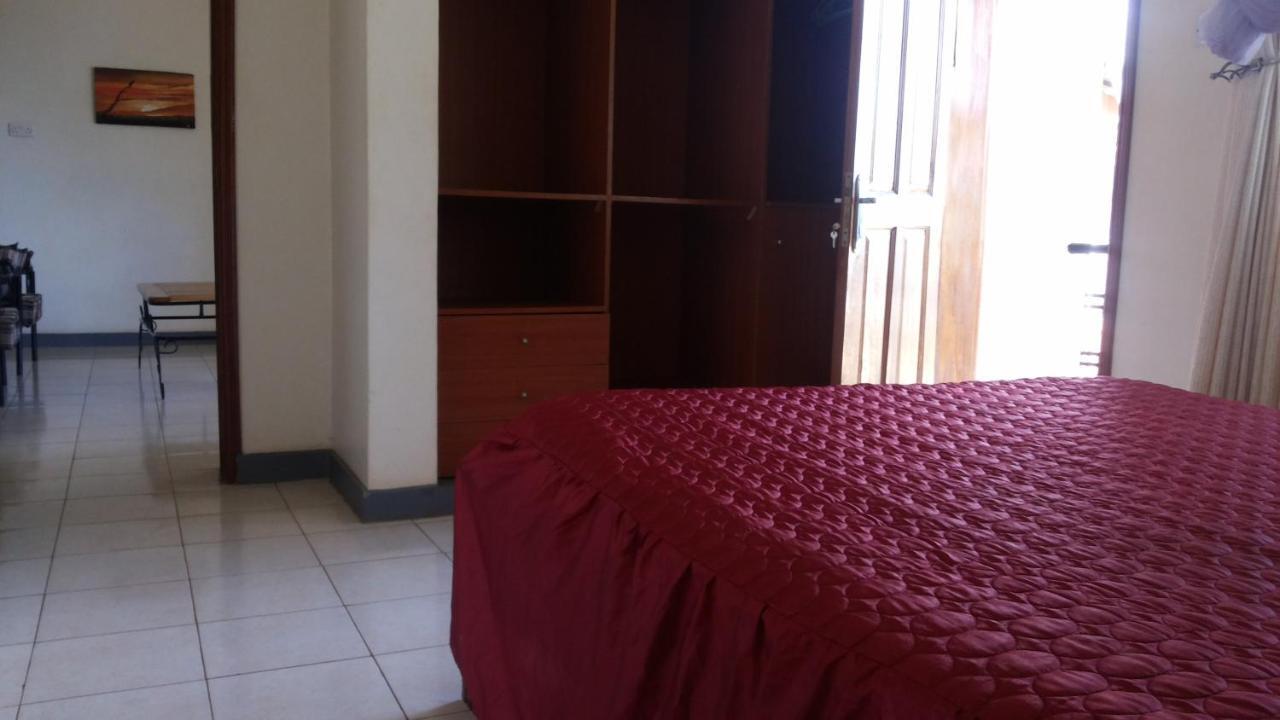 Westcliff Hotel Lira Екстер'єр фото